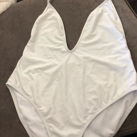 One piece swimsuit - Picture 1 of 4